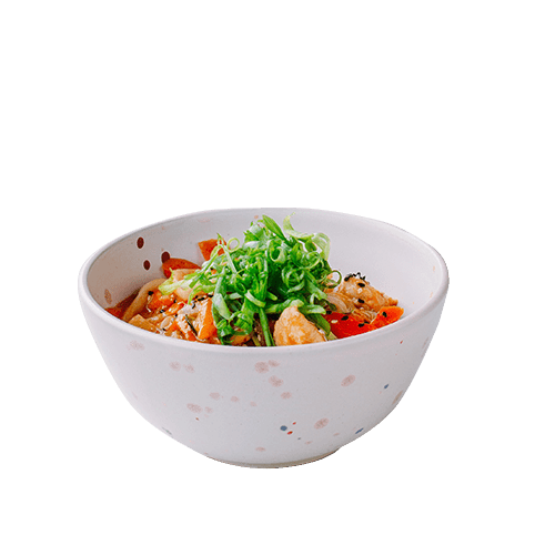 Udon z kurczakiem i warzywami w sosie curry