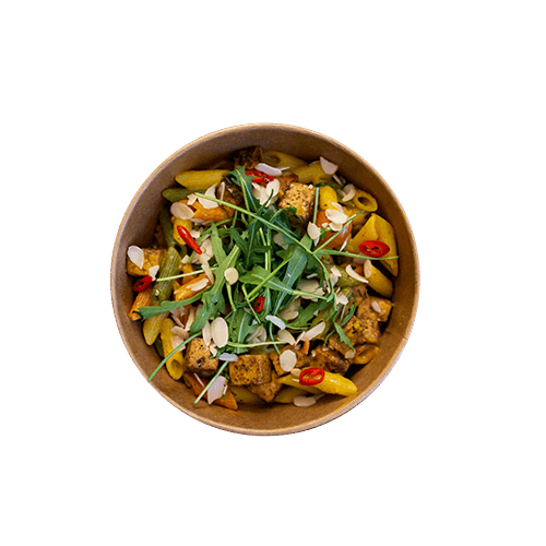 Makaron w sosie mango z tofu
