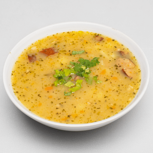 Zalewajka  z ziemniakami i kiełbasą