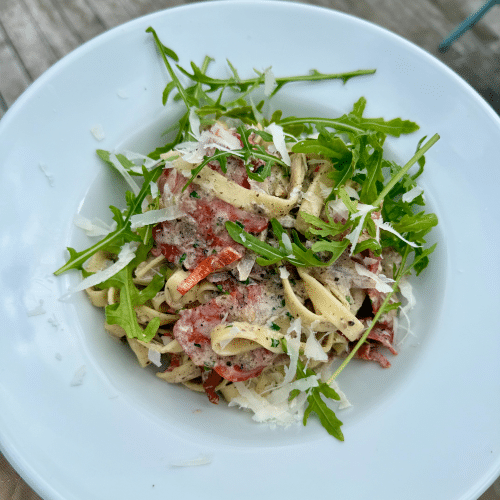 Tagliatelle z chorizo i pastą truflową