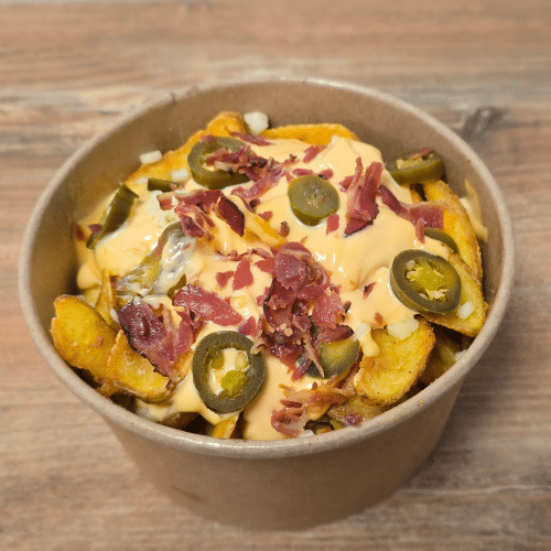 Scoopsy z serem, jalapeno, grillowanym bekonem i sosem serowym