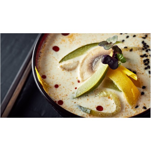 Tom Kha z łososiem – idealna na kaca