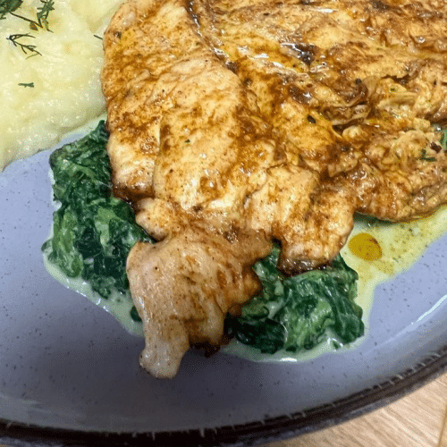 Filet drobiowy grillowany na szpinaku 180g