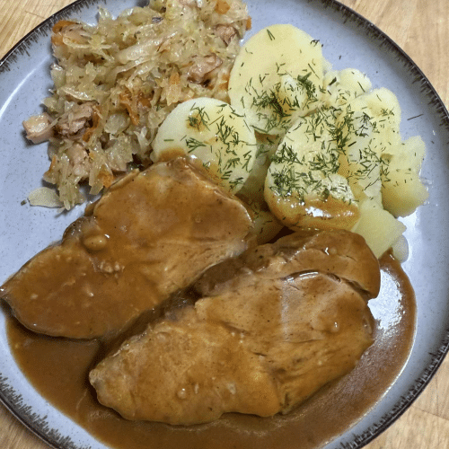 Karkówka pieczeń w sosie