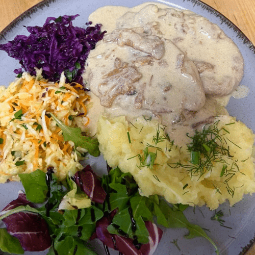 Polędwiczki wieprzowe w sosie kurkowym 220g