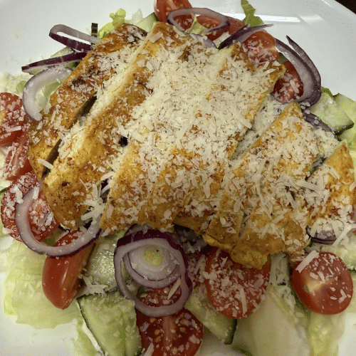 Sałatka Cesar z kurczakiem z grillowanym (sos Cezar) 390g