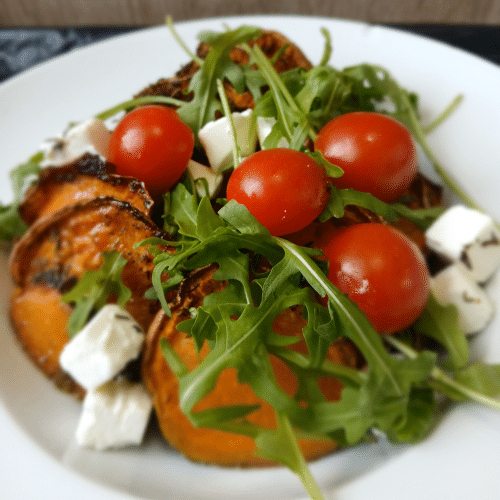 Bataty pieczone w ziołach z pesto bazyliowym