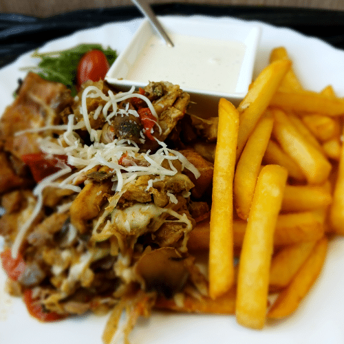 Shoarma drobiowa zapieczona serem, pieczarkami i papryką