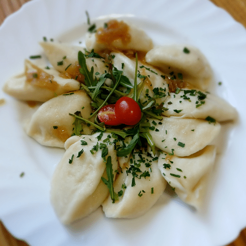 Pierogi z pieczarkami i serem