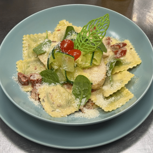 Filetto di pollo su ravioli con ricotta e spinaci 450g