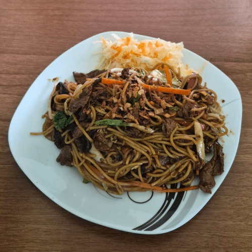 Makaron z wołowiną