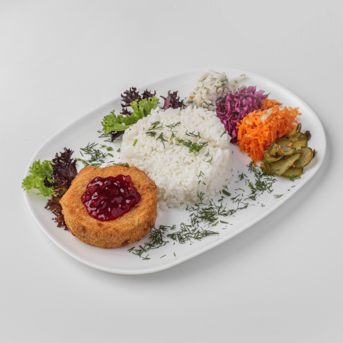 Camembert z żurawiną, talarki , surówka