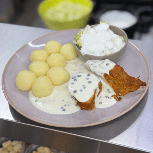 dania dnia: polędwiczki wieprzowe w sosie pieczeniowym