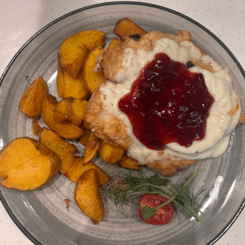 Filet z ananasem, serem i żurawiną 180g