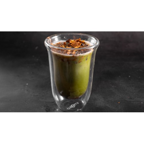 Piernikowa Matcha Latte