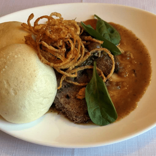 Pieczeń wołowa Sauerbraten (180g) w zestawie