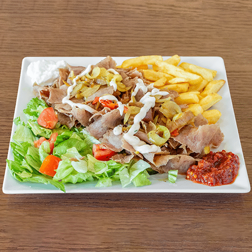 Kebab wołowy na talerzu