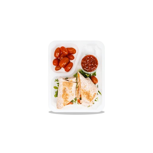 Wrap z indykiem i warzywami