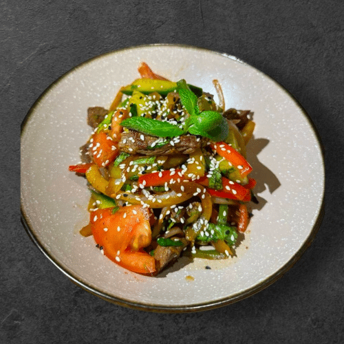 Zielona sałatka z cielęciną