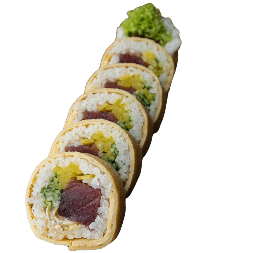 Tamago maki - Tuńczyk surowy (6 szt.)
