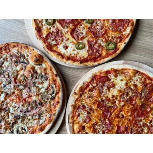 Trzy dowolne pizze 31 cm z menu