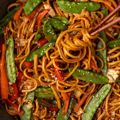 Makaron udon z warzywami