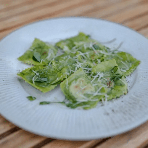 Ravioli z ricottą i szpinakiem