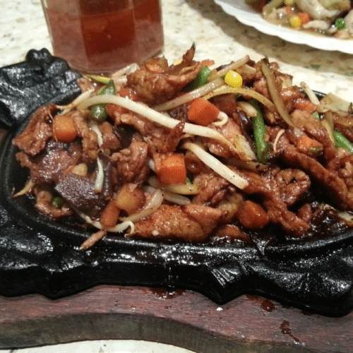 Kurczak na gorącym półmisku