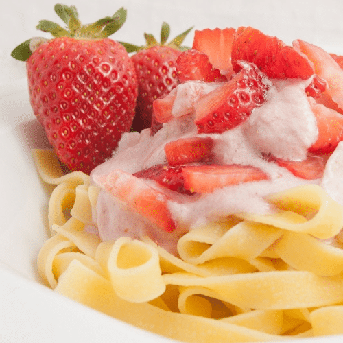 tagliatelle z owocami