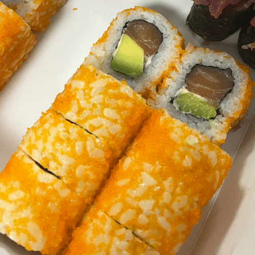 California sake roll tobiko