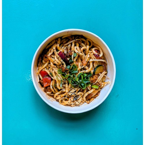 Makaron Udon z kimchi i warzywami KURCZAK