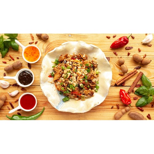 Ryż jaśminowy z warzywami i kurczakiem w sosie słodko-ostrym