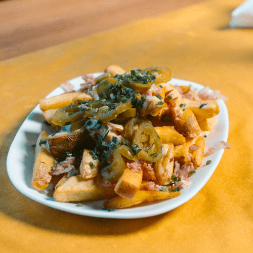 Frytki z sosem serowym 160g