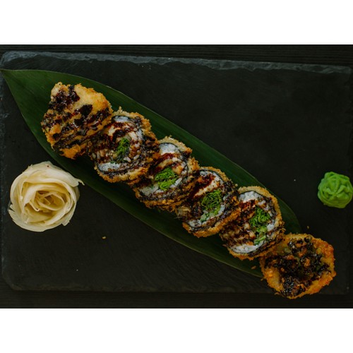 Rolka w tempurze z węgorzem