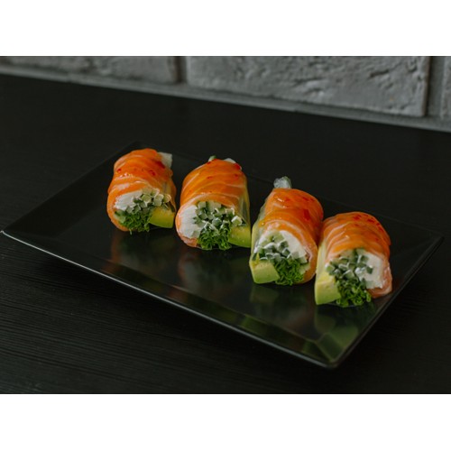 Spring rolls z łososiem 