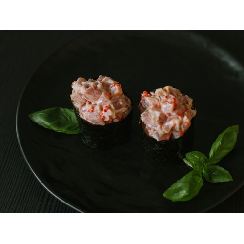 Gunkan z tuńczykiem