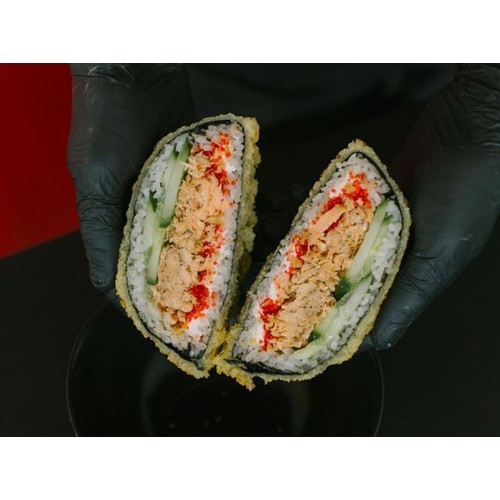 Burger z pieczonym łososiem