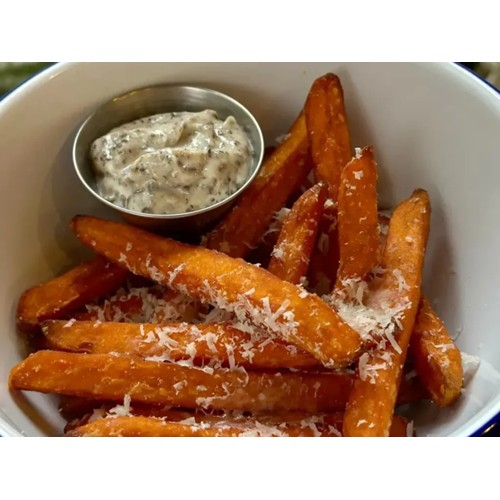 FRYTKI Z BATATÓW Z PARMEZANEM