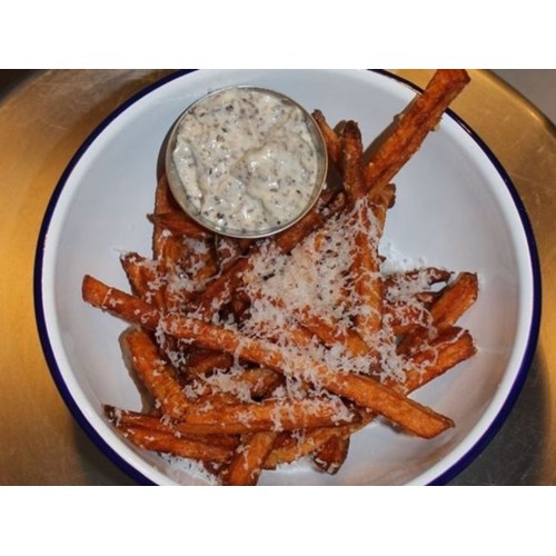 FRYTKI Z BATATÓW Z PARMEZANEM