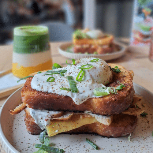 Croque madame z kurczakiem