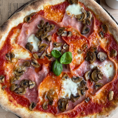 Pizza Prosciutto e Funghi
