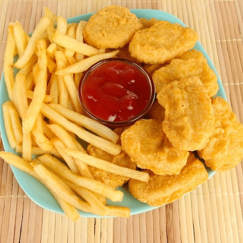 Nuggetsy z frytkami