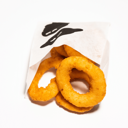 Krążki cebulowe i sos BBQ