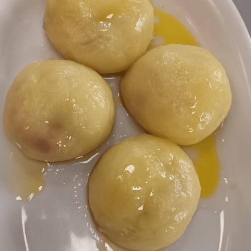 Knedle z owocami (śliwka) 300g