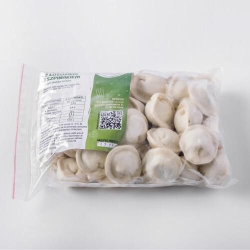 Pielmieni z łososiem i szpinakiem