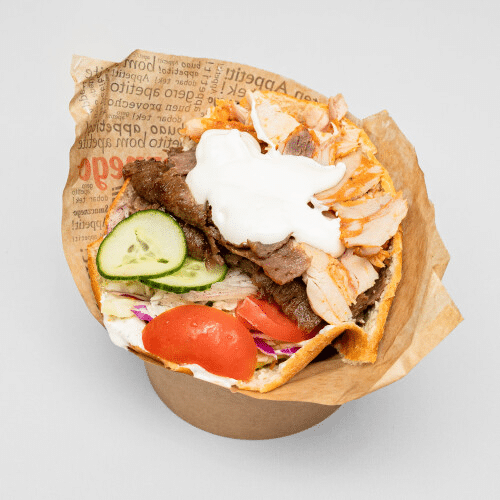 Kebab w bułce tureckiej