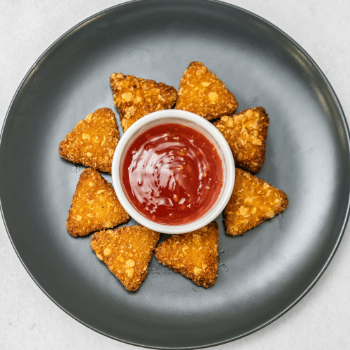 Trójkąty serowe z sosem słodkie chilli